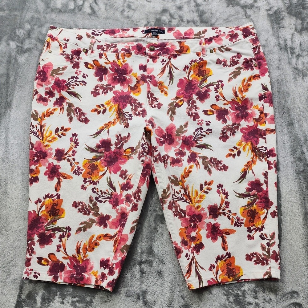 Denim 24/7 Jeans Womens 30W PETITE White Pink Floral Capri Stretch Denim Casual
